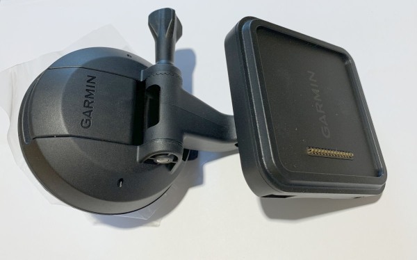 Garmin Autohalterung Montagesatz + Autoladekabel für Camper 1095